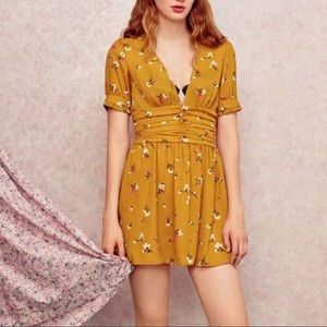 NWOT UO Emmy Ruched Short Sleeve Dress XS Mustard